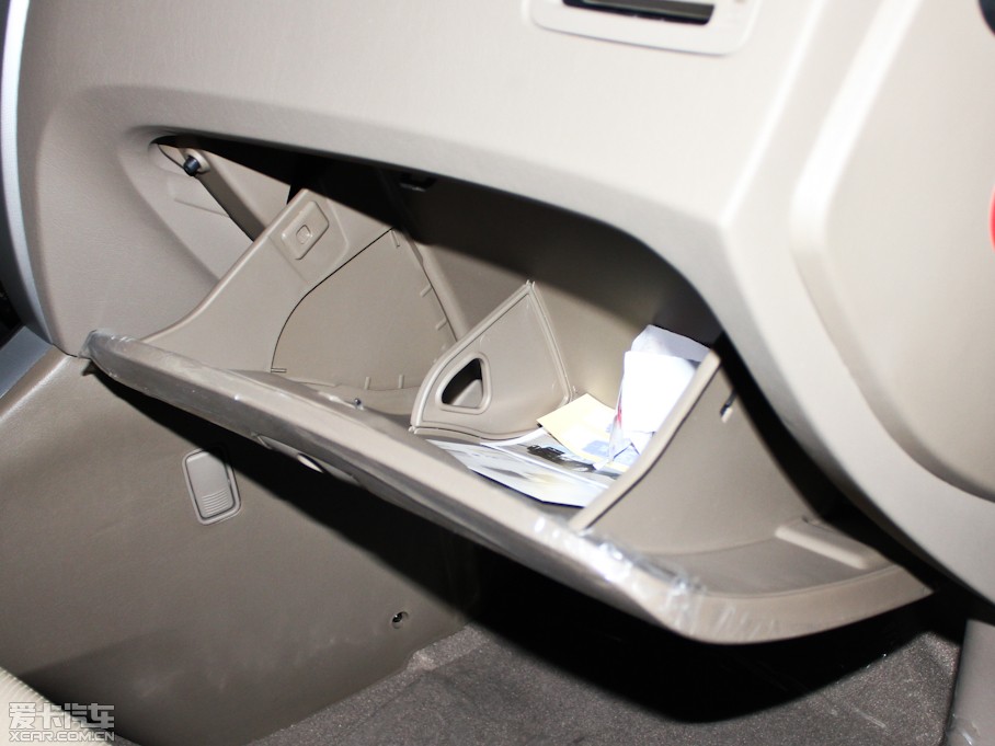 2009; 2.0L Ԅ촰