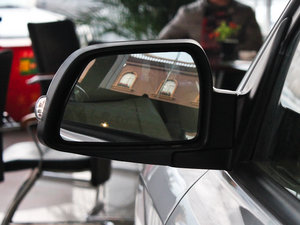 2009��2.0L ���(q��)�Ԅ�(d��ng)�촰�� ��(x��)��(ji��)���^