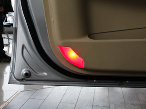 2009��2.0L ���(q��)�Ԅ�(d��ng)�촰�� ���g����