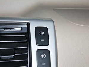 2009��2.0L ���(q��)�Ԅ�(d��ng)�촰�� �п؅^(q��)