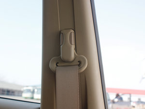 2009款2.0L 两驱自动天窗版 空间座椅