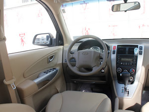 2009款2.0L 两驱自动天窗版 空间座椅