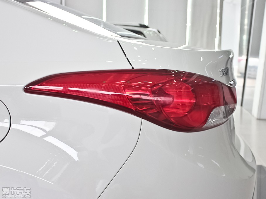 2012ʄ 1.6 GS Ԅӕrа