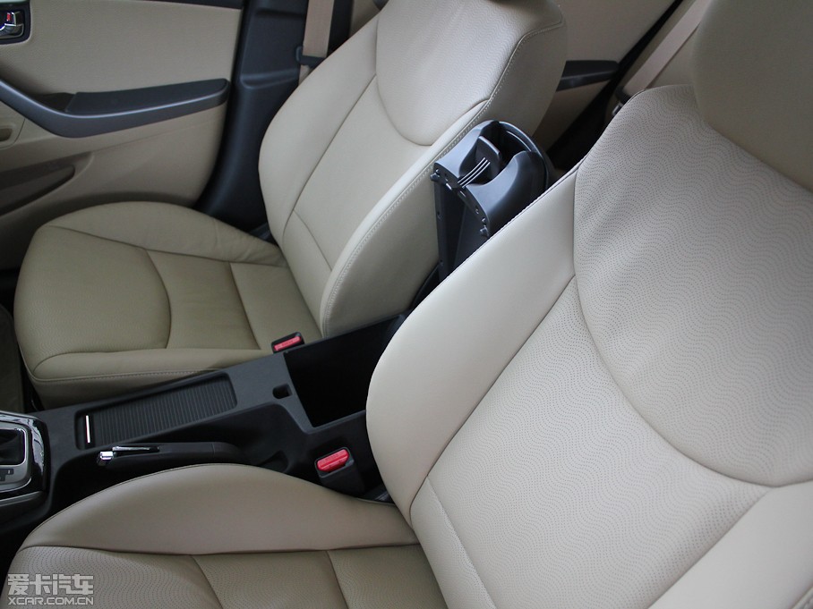 2012ʄ 1.6 GS Ԅӕrа