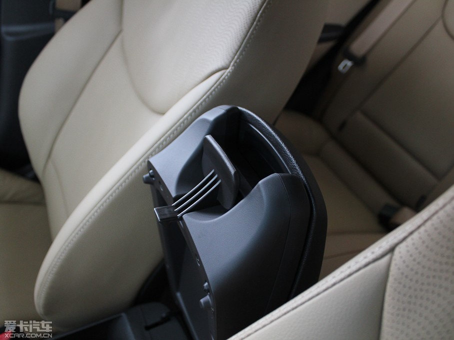 2012ʄ 1.6 GS Ԅӕrа