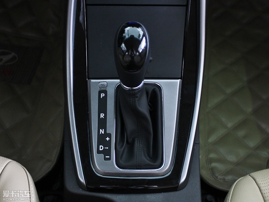 2012ʄ 1.6 GS Ԅӕrа