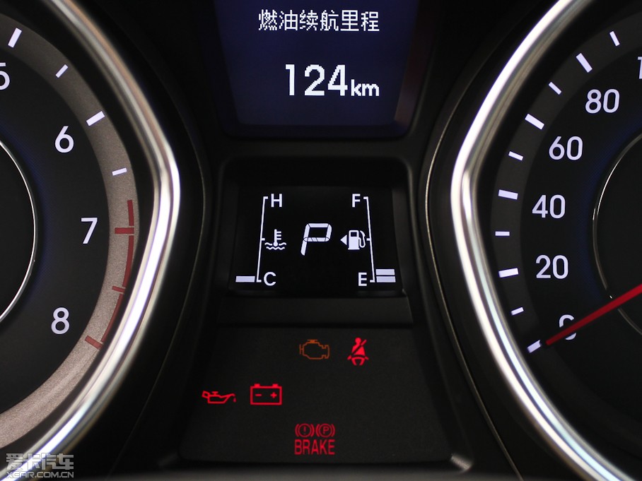 2012���ʄ� 1.8 DLX �Ԅ����F��