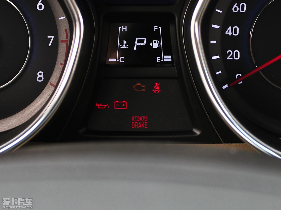 2012���ʄ� 1.8 DLX �Ԅ����F��