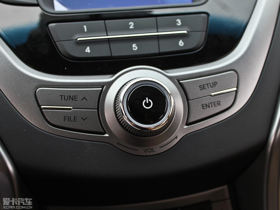 2012���ʄ� 1.8 DLX �Ԅ����F��