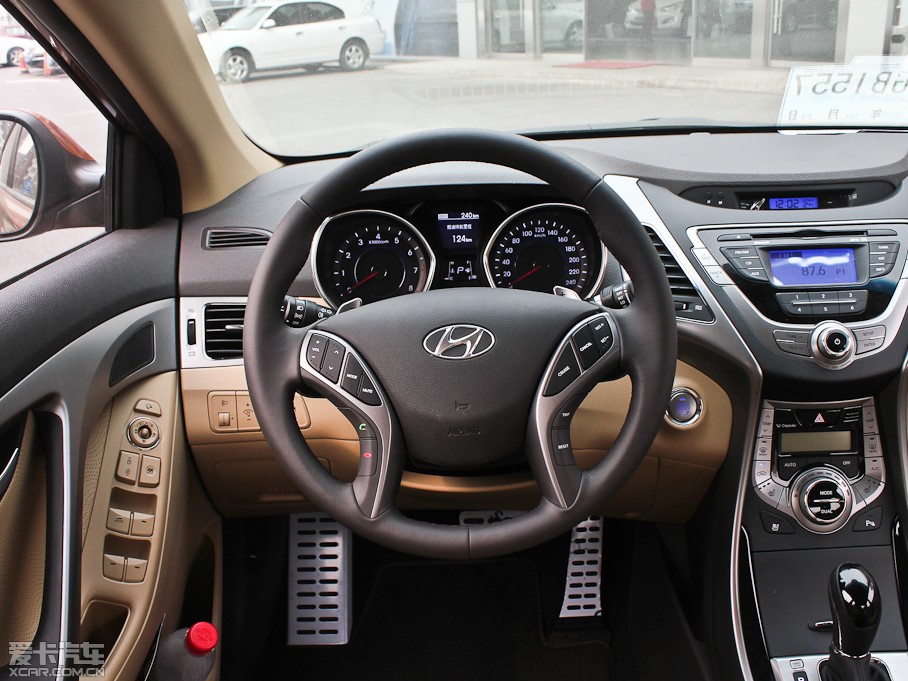 2012���ʄ�(d��ng) 1.8 DLX �Ԅ�(d��ng)���F��