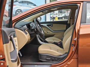 20121.8 DLX ԄF ǰſg