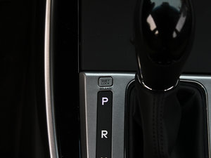 2012款1.8 DLX 自动尊贵版 中控区
