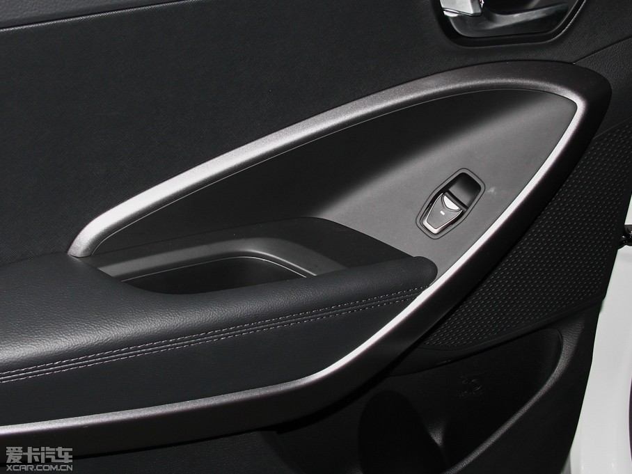 2013F(xin)_(d) 2.4L  Ԅ(dng)(q)ܰ