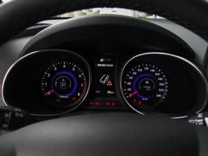 北京現(xiàn)代2013款全新勝達(dá)