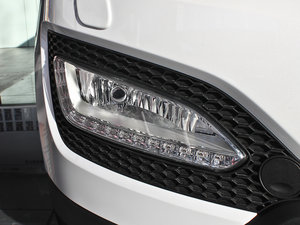 2013款2.4L 自动四驱尊贵版 细节外观