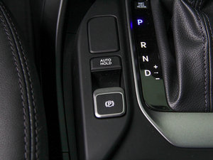 2013款2.4L  自动两驱智能版 驻车制动器
