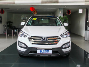 2013款改款 2.4L 自动四驱尊贵型  正前