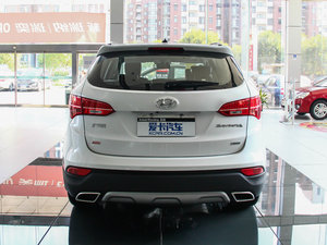 2013款改款 2.4L 自动四驱尊贵型  正后	