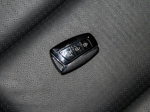 2013款改款 2.4L 自动四驱尊贵型  车钥匙