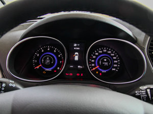 2013款改款 2.4L 自动四驱尊贵型  仪表