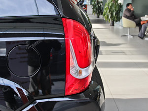 2013��2.0L �քӃ��r�а� �������^