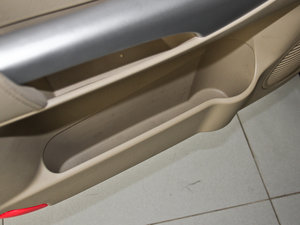 2013��2.0L �ԄӃ�����m�� ǰ�T������g