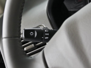 2013��2.0L �ԄӃ�����m�� �п؅^