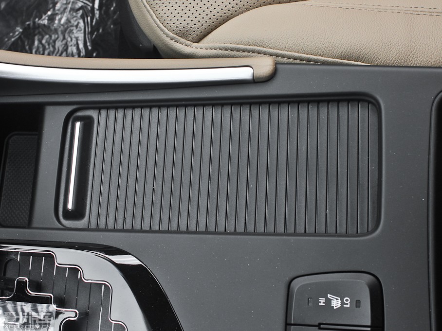 2013�����{���� 2.0L �Ԅ�(d��ng)�r(sh��)�а�