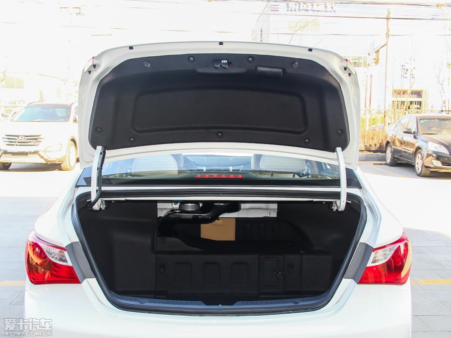 2014{Hybrid(M) 2.0L hybrid