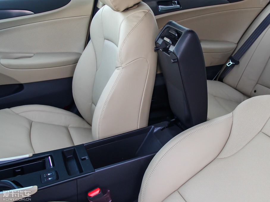 2014{Hybrid(M) 2.0L hybrid