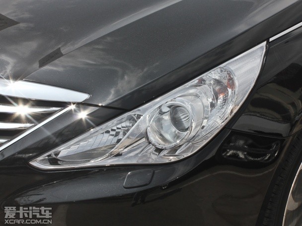 北京現(xiàn)代2013款索納塔八