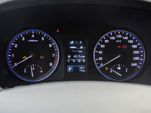 北京現(xiàn)代2014款名圖