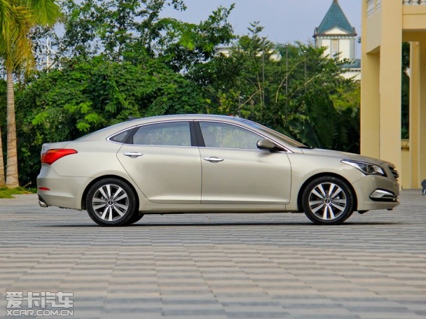 北京現代2013款名圖