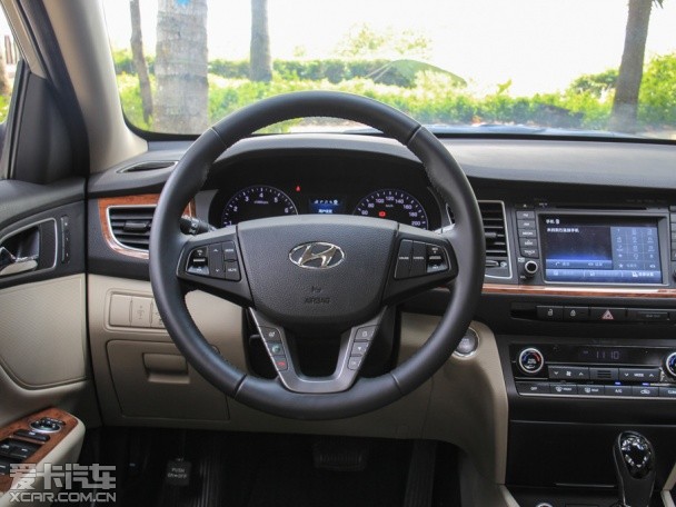 北京現(xiàn)代2013款名圖