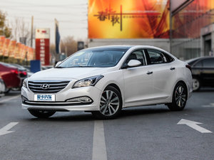 2014款2.0L 自动旗舰TOP型 左前45度