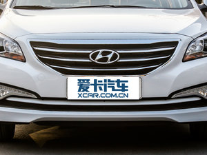 2014款2.0L 自动旗舰TOP型 中网