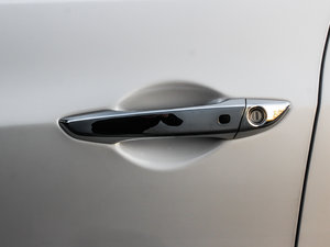 2014款2.0L 自动旗舰TOP型 主驾门拉手
