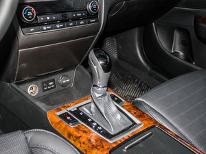2014款2.0L 自动旗舰TOP型 换挡杆