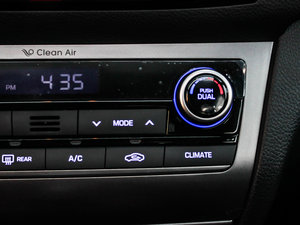 2014款2.0L 自动旗舰TOP型 中控区