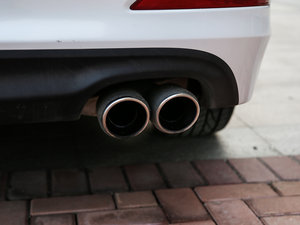 2014款2.0L 自动至尊LUX型 排气管