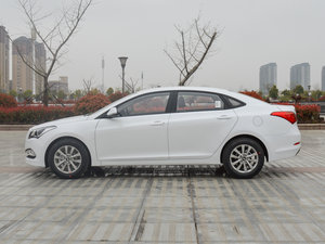 2014款1.8L 手动舒适GL型 正侧（左）