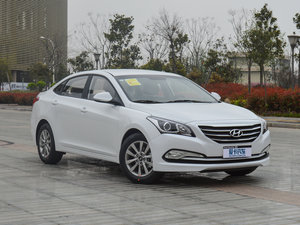 2014款1.8L 手动舒适GL型 整体外观