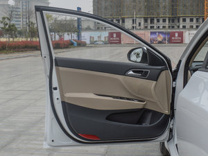 2014款1.8L 手动舒适GL型 驾驶位车门