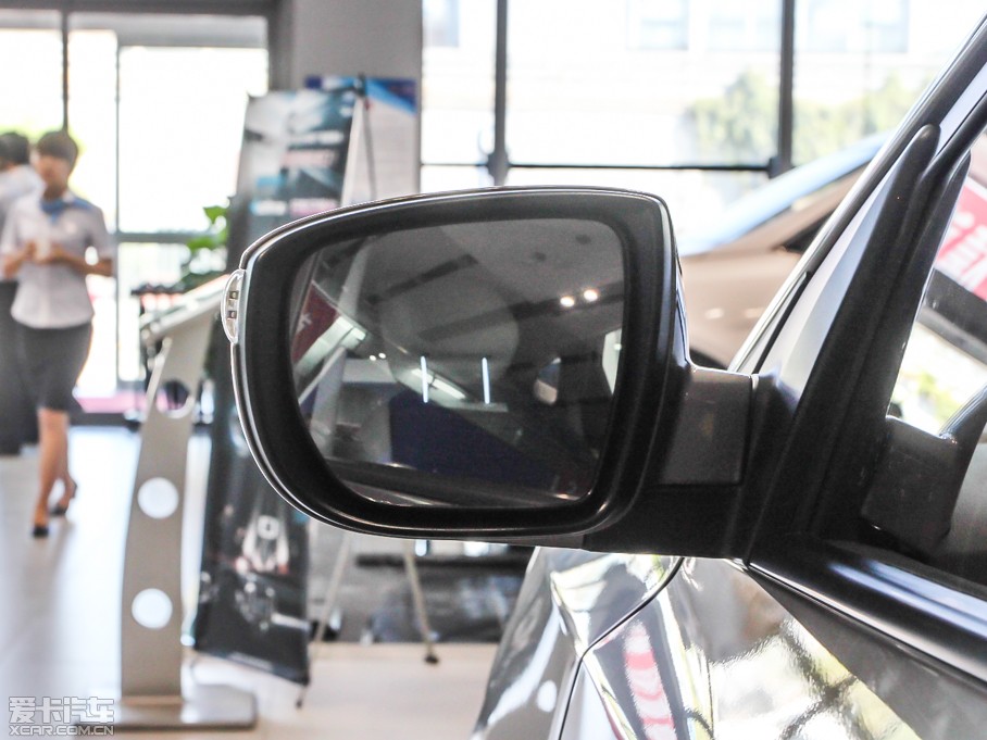 2013Fix35 2.0L ԄӃܰGLS V