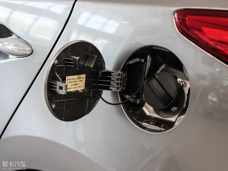 2013Fix35 2.0L ԄӃܰGLS V