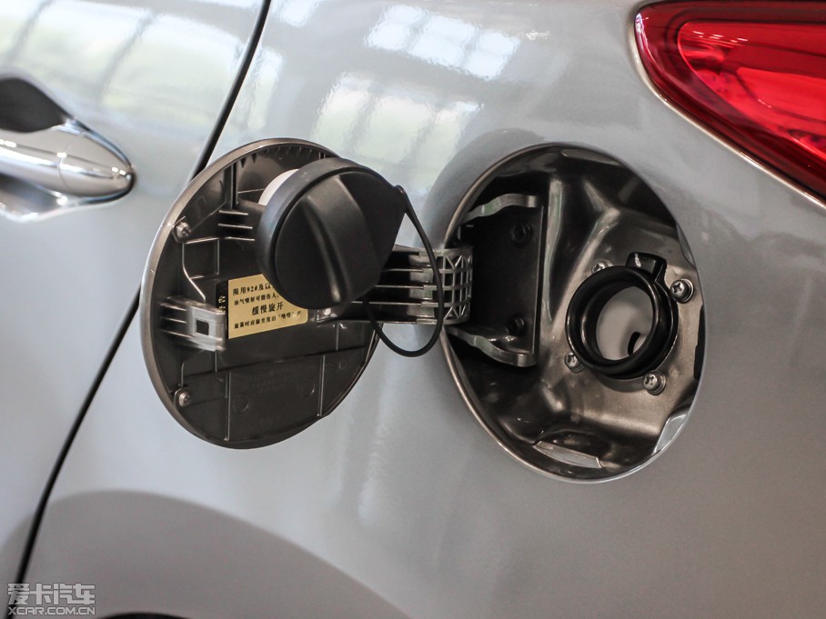 2013Fix35 2.0L ԄӃܰGLS V