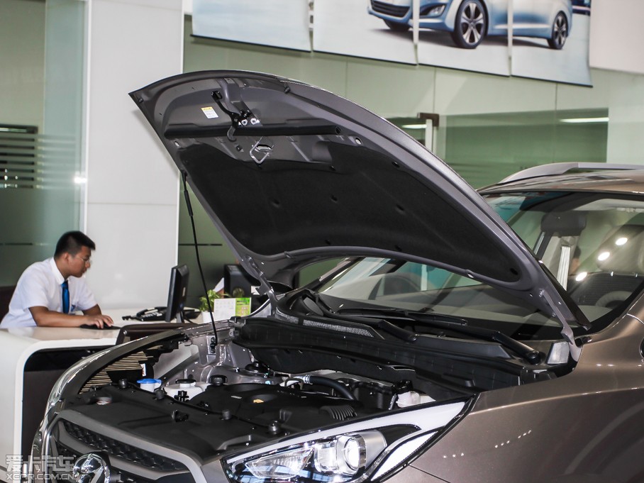 2013F(xin)ix35 2.0L ԄӃ(q)ܰGLS V