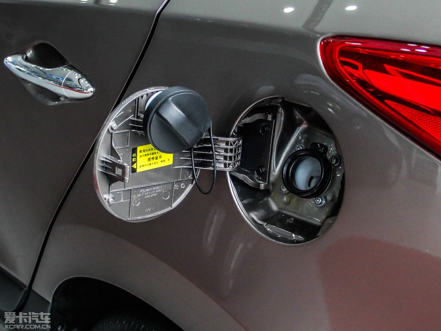 2013��F��ix35 2.0L �ԄӃ�����m��GL ��V