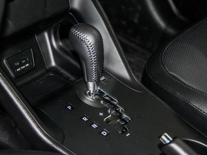 2013款2.0L 自动两驱舒适版GL 国V 换挡杆