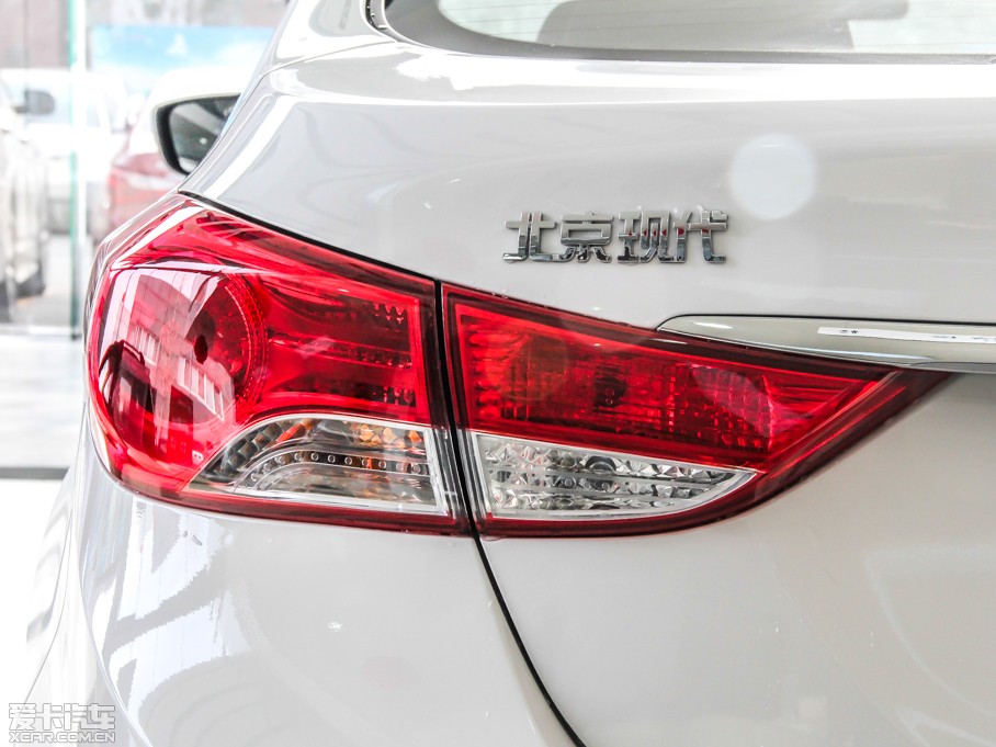 2013ʄ 1.6 GLX ԄI(lng)Ȱ